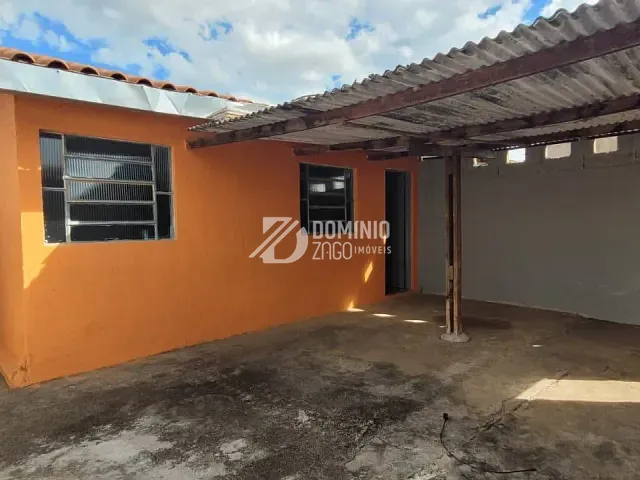 Casa 2 quartos e 1 banheiro, à venda, no bairro Conjunto Chica Ferreira em Uberaba