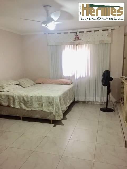 Casa, 3 quartos, 281 m² - Foto 3