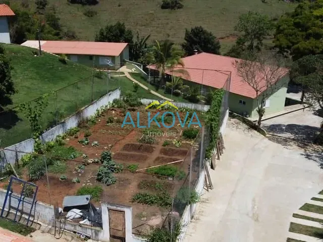 Casa com 55971m² 3 quartos e 2 banheiros, à venda, no bairro Freitas em São José dos Campos