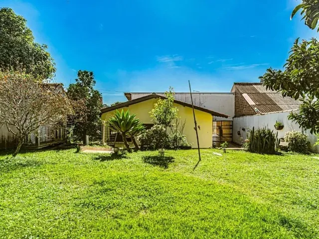 Casa com 360m² 3 quartos e 1 banheiro, à venda, no bairro São Braz em Curitiba