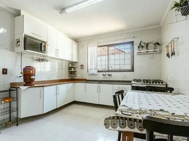 Casa com 360m² 3 quartos e 1 banheiro, à venda, no bairro São Braz em Curitiba