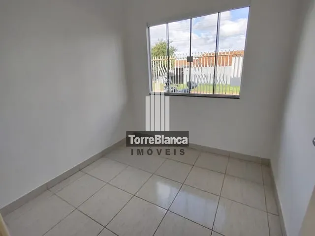 Casa com 58m² 3 quartos e 1 banheiro, à venda, no bairro Uvaranas em Ponta Grossa