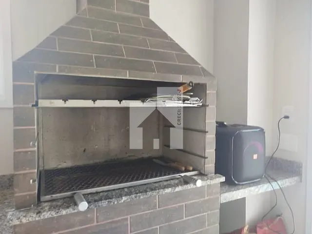 Casa com 346m² 4 quartos e 4 banheiros, à venda, no bairro Parque Residencial Nove de Julho em Jundiaí