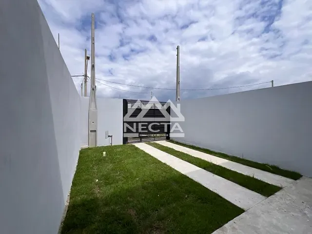 Casa com 155m² 2 quartos e 2 banheiros, à venda, no bairro Balneário dos Golfinhos em Caraguatatuba