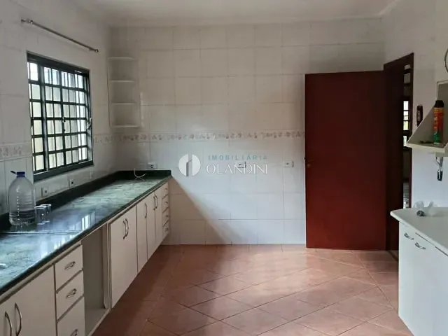 Casa 3 quartos e 1 banheiro, para alugar, no bairro Jardim Ricardo Duzzi em Artur Nogueira