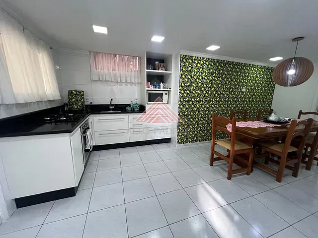 Casa com 250m² 2 quartos e 1 banheiro, à venda, no bairro Jardim Santa Lídia em Mauá