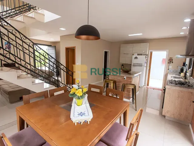 Casa com 300m² 4 quartos e 4 banheiros, à venda, no bairro Condomínio Terras do Vale em Caçapava