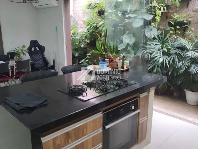 Casa com 143m² 3 quartos e 2 banheiros, à venda, no bairro Recreio dos Bandeirantes em Uberaba