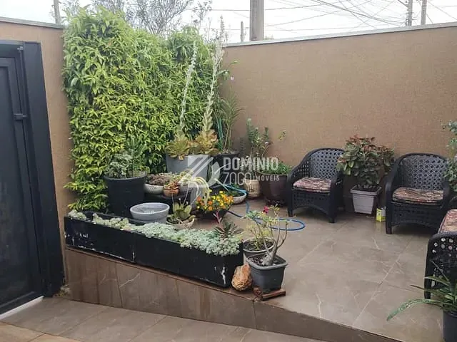 Casa com 143m² 3 quartos e 2 banheiros, à venda, no bairro Recreio dos Bandeirantes em Uberaba