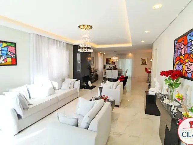 Casa com 503m² 4 quartos e 5 banheiros, à venda, no bairro Santa Felicidade em Curitiba