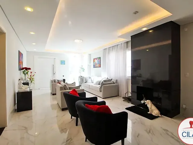 Casa com 503m² 4 quartos e 5 banheiros, à venda, no bairro Santa Felicidade em Curitiba