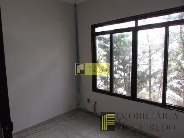 Casa com 180m², para alugar, no bairro Parque Industrial em São José do Rio Preto