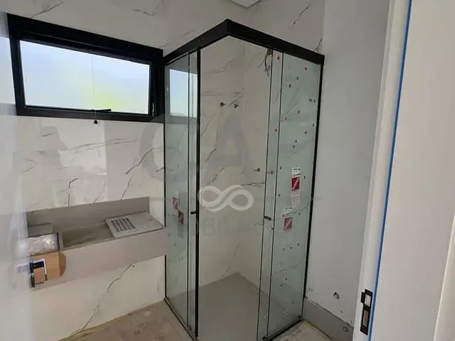 Casa 3 quartos e 5 banheiros, à venda, no bairro Reserva Santa Izabel em Jaguariúna