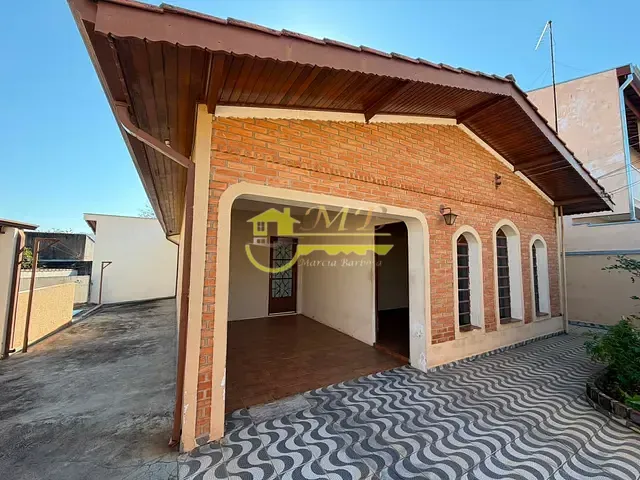 Casa 4 quartos e 3 banheiros, à venda, no bairro Jardim Morumbi em Campinas