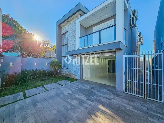 Casa com 225m² 3 quartos e 3 banheiros, para alugar, no bairro Rondônia em Novo Hamburgo
