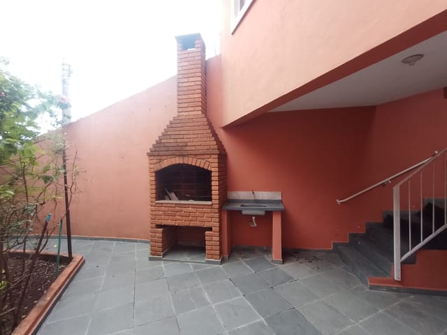 Casa 3 quartos e 2 banheiros, à venda, no bairro Parque Marabá em Taboão da Serra