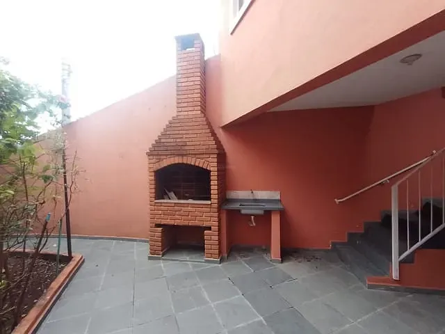 Casa 3 quartos e 2 banheiros, à venda, no bairro Parque Marabá em Taboão da Serra