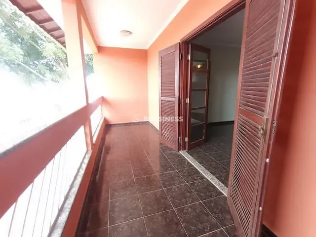 Casa 3 quartos e 2 banheiros, à venda, no bairro Parque Marabá em Taboão da Serra