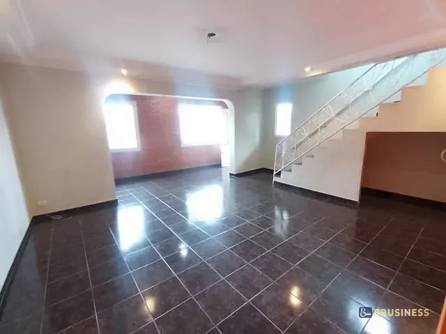 Casa 3 quartos e 2 banheiros, à venda, no bairro Parque Marabá em Taboão da Serra