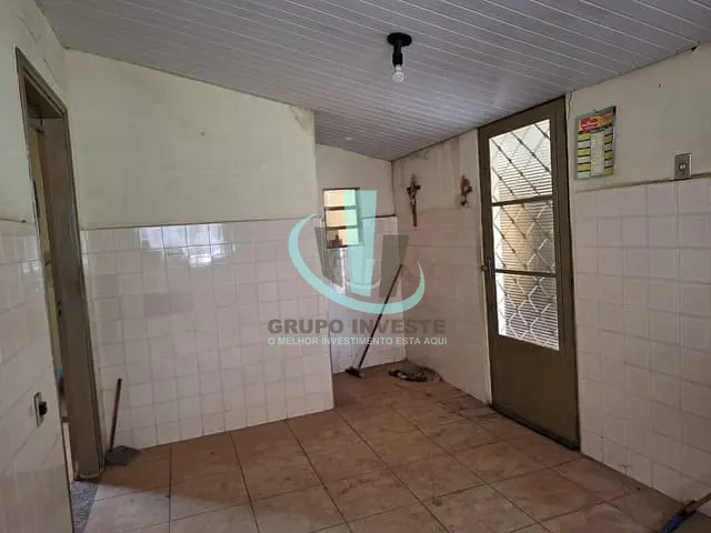 Casa com 250m² 2 quartos e 1 banheiro, à venda, no bairro CENTRO em ARARAQUARA