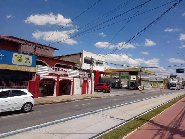 Casa com 300m² 3 quartos e 1 banheiro, à venda, no bairro Jardim Maria Antônia Prado em Sorocaba