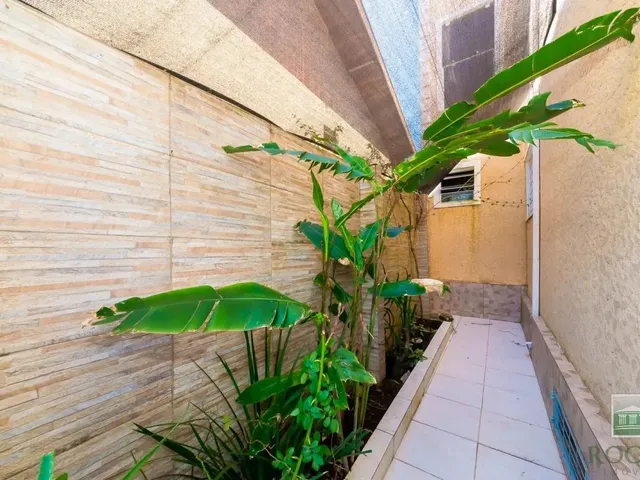 Casa com 450m² 6 quartos e 3 banheiros, para alugar, no bairro Bacacheri em Curitiba
