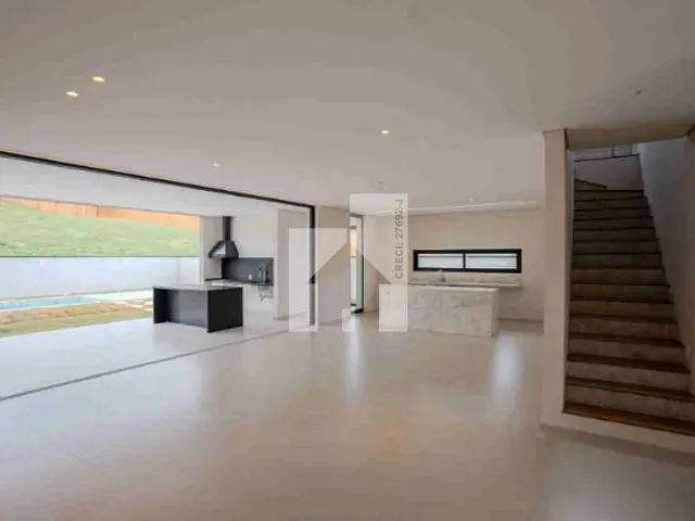 Casa com 506m² 4 quartos e 2 banheiros, à venda, no bairro Residencial Santa Giovana em Jundiaí