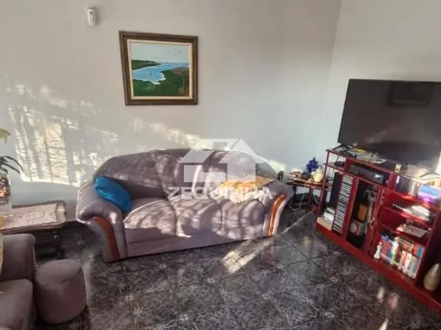 Casa com 170m² 5 quartos e 3 banheiros, à venda, no bairro Vila Yolanda em Osasco