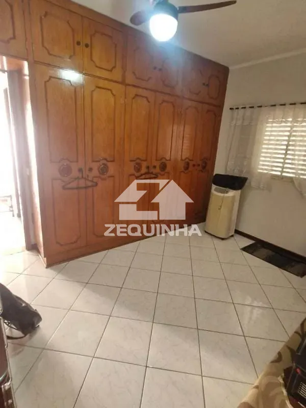 Casa, 5 quartos, 236 m² - Foto 9