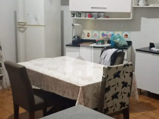 Casa com 340m² 3 quartos e 1 banheiro, à venda, no bairro Vila Santa Rosa em Jundiaí