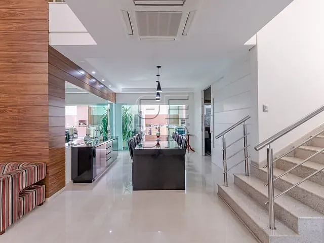 Casa com 400m² 3 quartos e 5 banheiros, à venda, no bairro Conjunto Café em Londrina