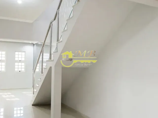 Casa 4 quartos e 2 banheiros, à venda, no bairro Residencial Cosmos em Campinas