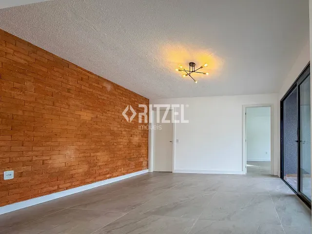 Casa 4 quartos e 4 banheiros, à venda, no bairro Centro em Estância Velha