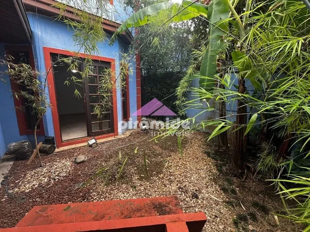 Casa, 4 quartos, 237 m² - Foto 9