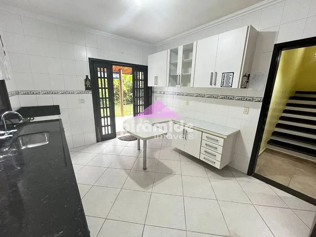 Casa, 4 quartos, 237 m² - Foto 11