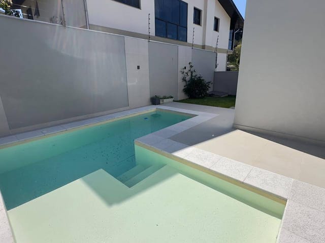 Casa 3 quartos e 3 banheiros, à venda, no bairro Ana Rech em Caxias do Sul