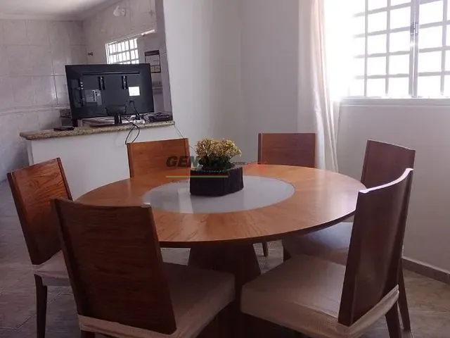 Casa com 250m² 3 quartos e 2 banheiros, à venda, no bairro Jardim Flórida em Indaiatuba