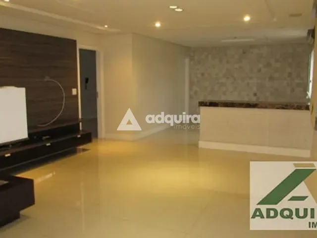 Casa com 400m² 4 quartos e 5 banheiros, à venda, no bairro Estrela em Ponta Grossa