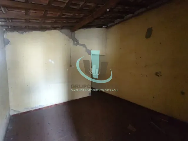 Casa com 360m² 6 quartos e 3 banheiros, à venda, no bairro JARDIM DEL REY em ARARAQUARA