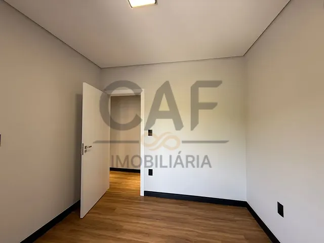 Casa com 202m² 3 quartos e 2 banheiros, à venda ou para alugar, no bairro Vila Jorge Zambon em Jaguariúna