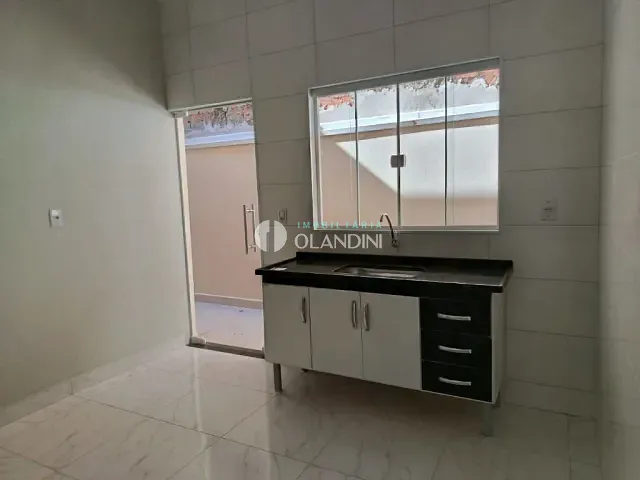 Casa 2 quartos e 1 banheiro, para alugar, no bairro Jardim dos Ipês em Artur Nogueira