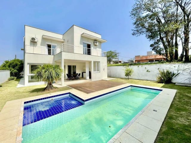Casa com 525m² 4 quartos e 6 banheiros, à venda, no bairro Horizontal Park em Cotia