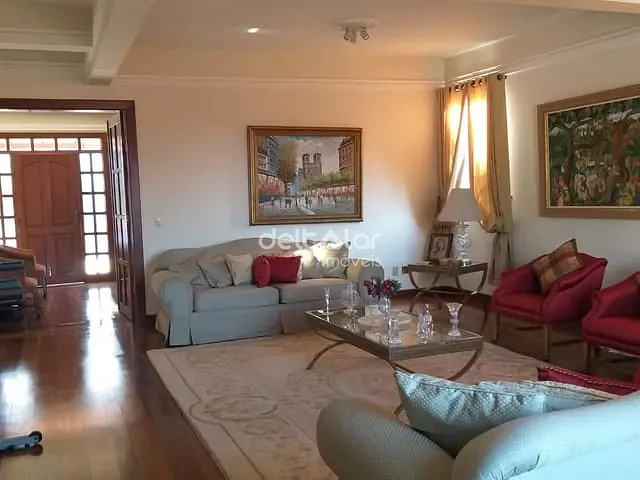 Casa 5 quartos e 7 banheiros, à venda, no bairro Planalto em Belo Horizonte
