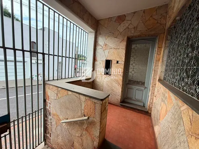 Casa à venda, no bairro Centro em Uberaba