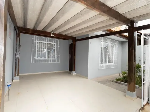 Casa 2 quartos e 1 banheiro, para alugar, no bairro Cidade Industrial em Curitiba