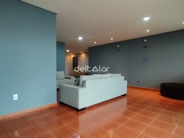 Casa com 750m² 5 quartos e 7 banheiros, à venda, no bairro Trevo em Belo Horizonte