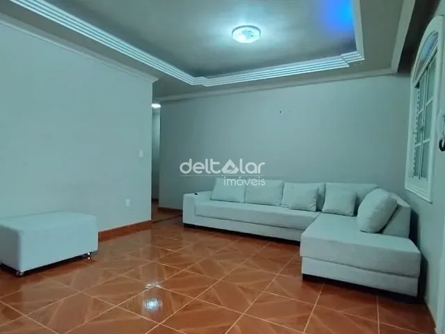Casa com 750m² 5 quartos e 7 banheiros, à venda, no bairro Trevo em Belo Horizonte