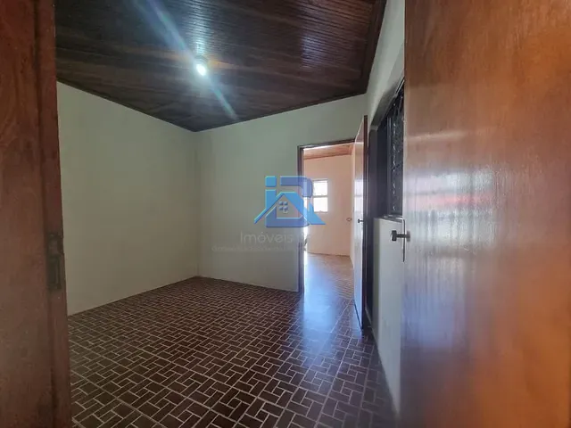 Casa com 349m² 3 quartos e 2 banheiros, à venda, no bairro Vila Santa Clara em Itatiba