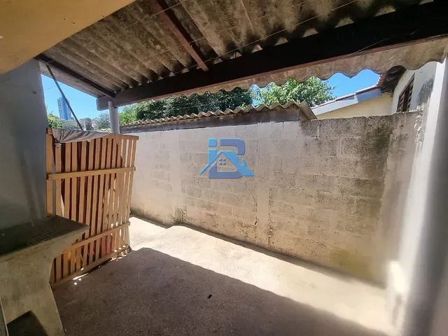Casa com 349m² 3 quartos e 2 banheiros, à venda, no bairro Vila Santa Clara em Itatiba