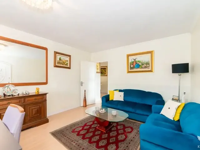 Casa com 512m² 5 quartos e 3 banheiros, à venda, no bairro Boqueirão em Curitiba